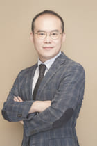 신현우